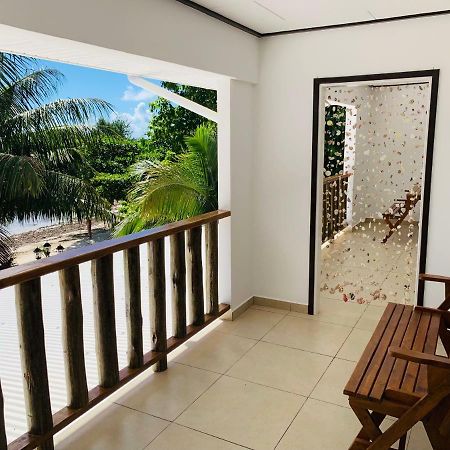 Hyde-Tide Guesthouse ลาดิก ภายนอก รูปภาพ