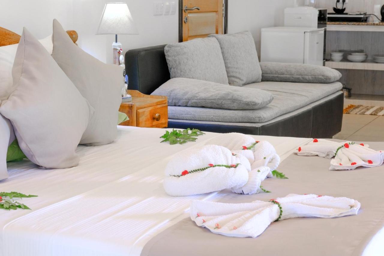 Hyde-Tide Guesthouse ลาดิก ภายนอก รูปภาพ